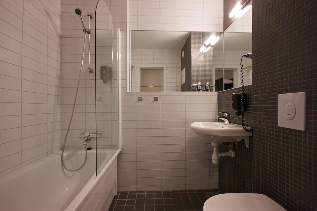 Comfort Hotel Victoria Florø Exterior foto